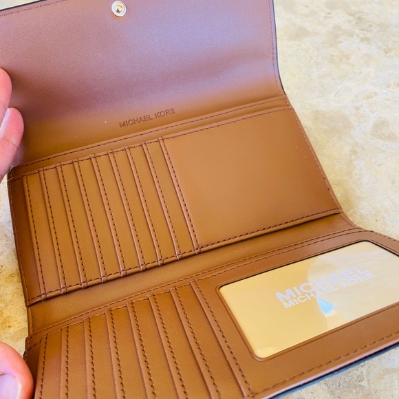 NWT Michael Kors jet set handbag&wallet vanilla - Picture 16 of 16